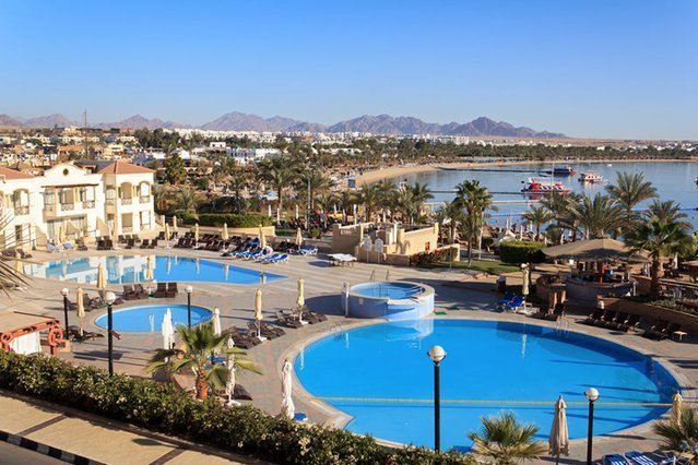 W hotelu w Hurghadzie, gdzie zmarła para Brytyjczyków, doszło do zbiorowego zatrucia.