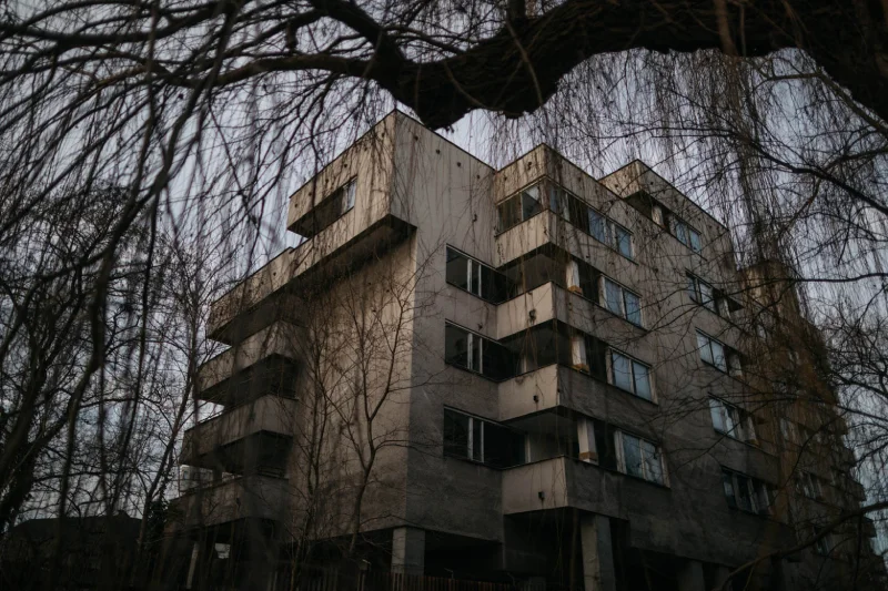 Urbex w Warszawie. Sobieskiego 100 na Mokotowie