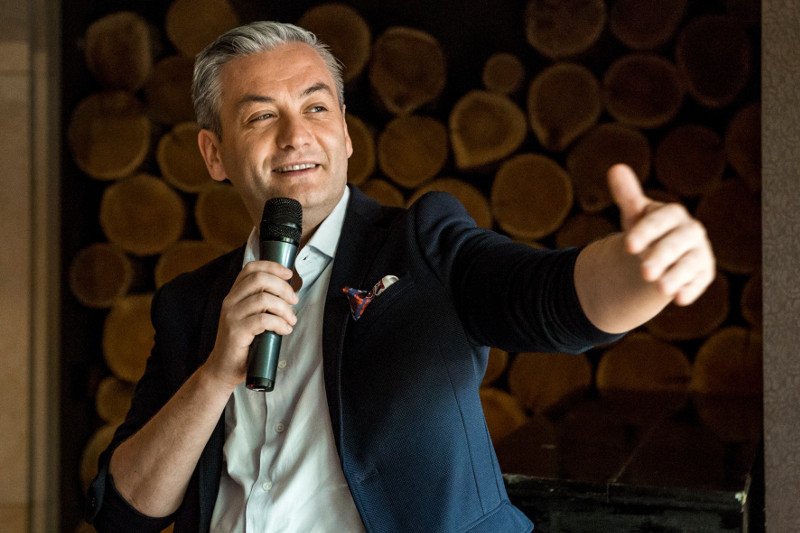 Inicjatywa Roberta Biedronia nabiera rozpędu.
