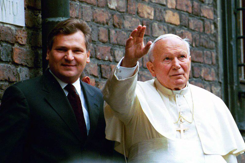 - Moja postawa w kwestii Kościoła jest jasna - przypomina były prezydent Aleksander Kwaśniewski.