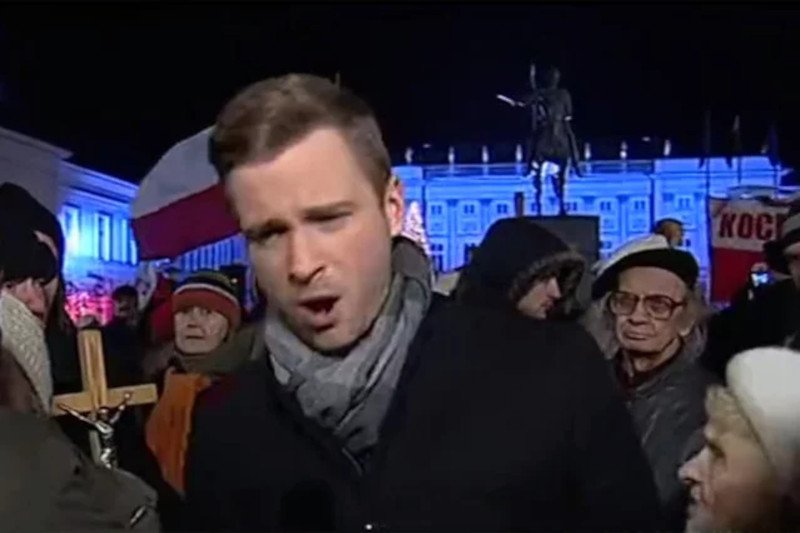 Reporter TVN24, który zakpił z Kurskiego. Kim jest Radomir Wit?