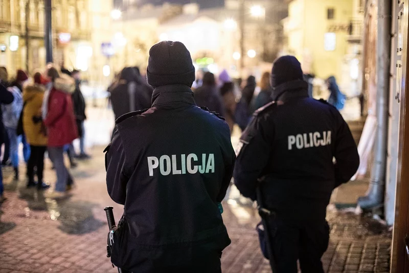 Na ulicach ma pojawić się więcej patroli.