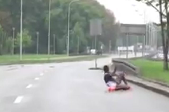 Na trasie 39. Maratonu Warszawskiego zasłabła afrykańska biegaczka.