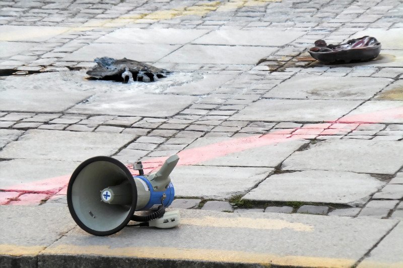 Pojawiają się nowe fakty na temat desperata spod Pałacu Kultury.