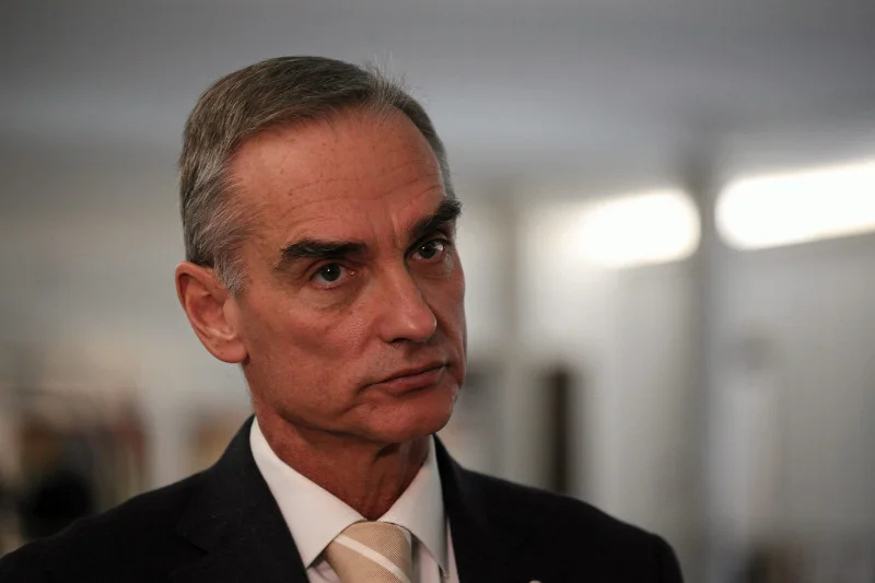 Kolejnemu politykowi PiS nie podobają się obniżki pensji.