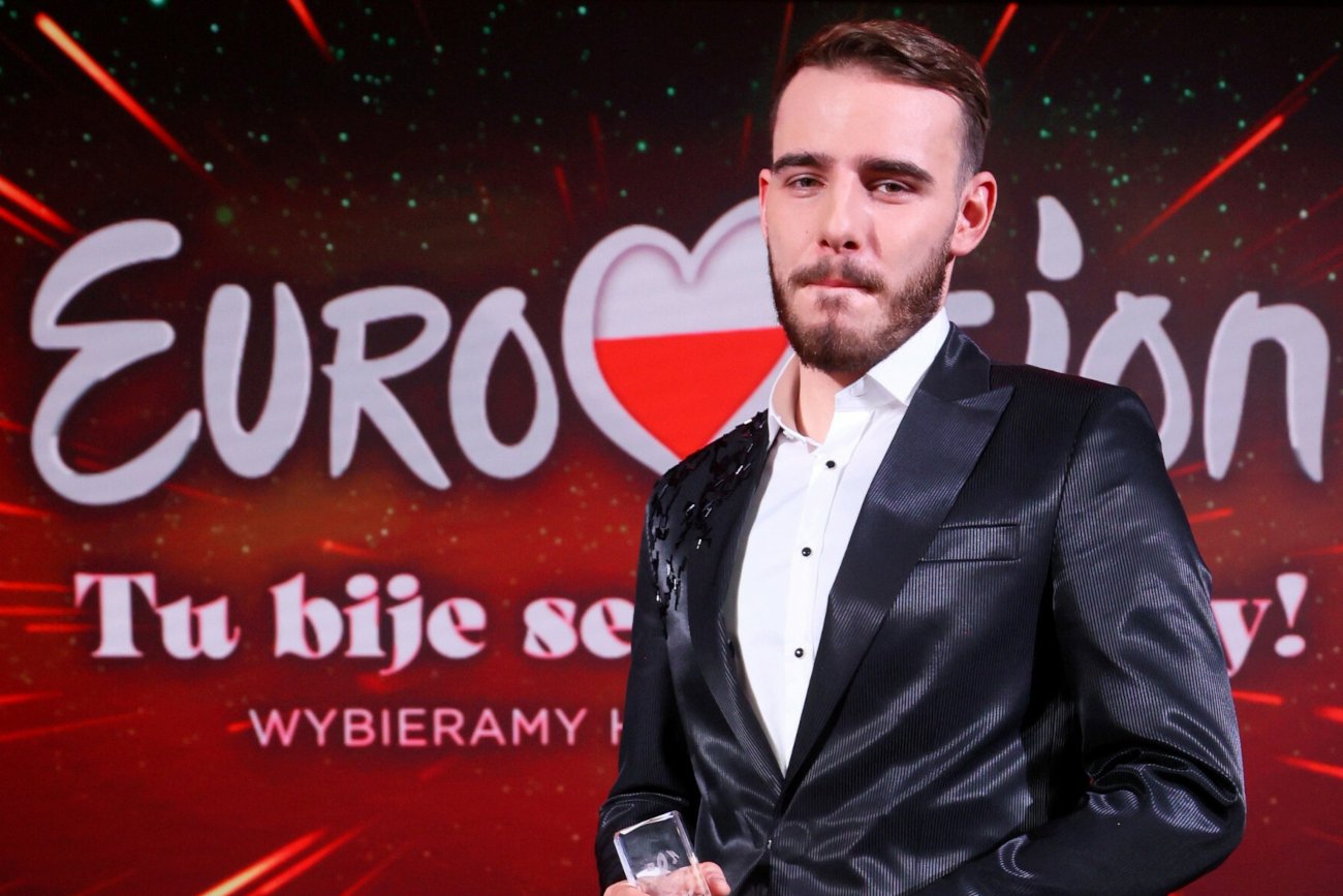 Eurowizja 2022. Polska i jej reprezentant Krystian Ochman nie są już faworytami.