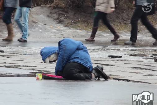 Sztuczna Rumunka zarobiła prawie 21 złotych w godzinę