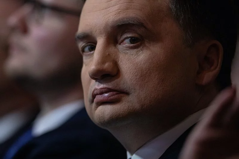 Ludzie Zbigniewa Ziobry mieli zniknąć z TVP Info przez Jarosława Kaczyńskiego?