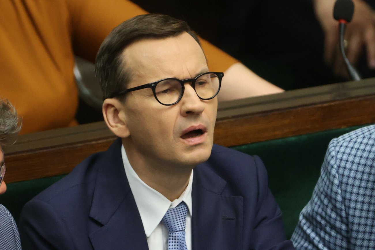 Mateusz Morawiecki znalazł się grupie czterech posłów z koalicji rządzącej, którzy nie wzięli udziału w głosowaniu nad całością nowelizacji ustawy o Sądzie Najwyższym.
