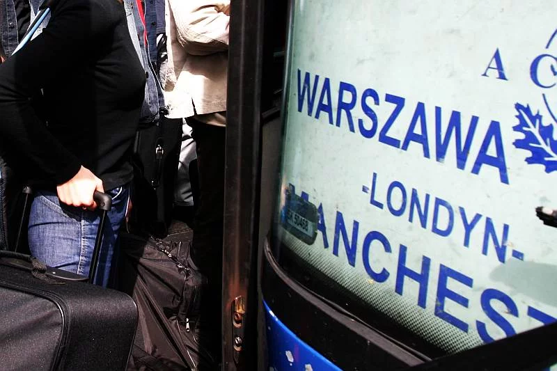 Wyjazd do Wielkiej Brytanii dla wielu Polaków oznacza niewolnictwo.