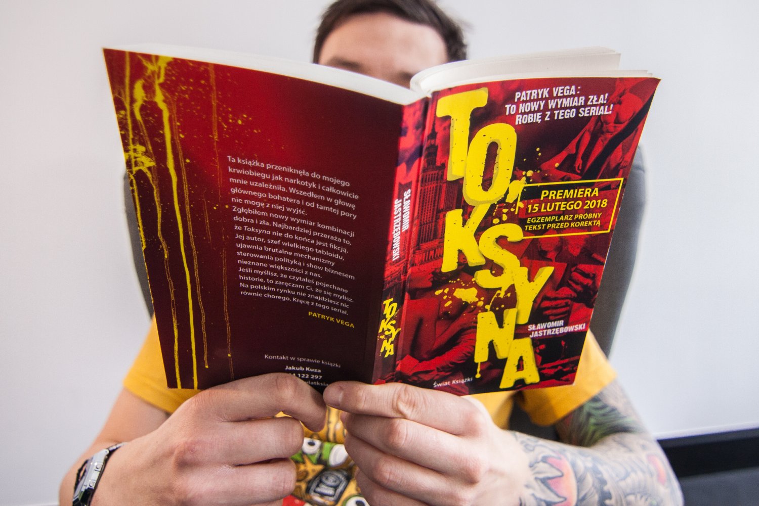 "Toksyna" to książka autorstwa naczelnego "Super Expressu" Sławomira Jastrzębowskiego. Patryk Vega powiedział, że "Na polskim rynku nie znajdziesz nic równie chorego. I ma rację.
