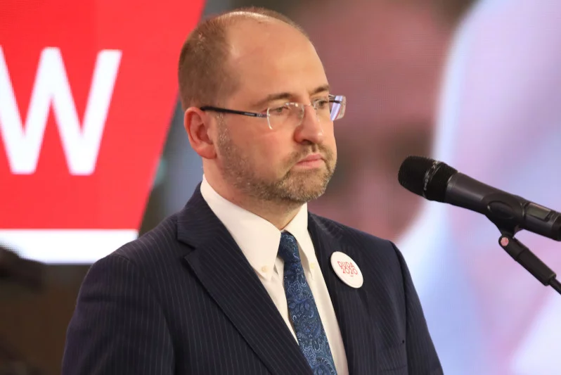 Adam Bielan zapowiedział, że ponownie złoży wniosek do sądu ws. Jarosława Gowina.
