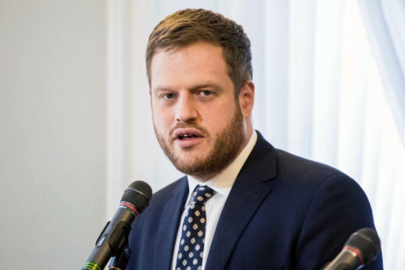 NIK składa do prokuratury zawiadomienie ws. afery respiratorowej. Dotyczą one m.in. byłego wiceszefa MZ.