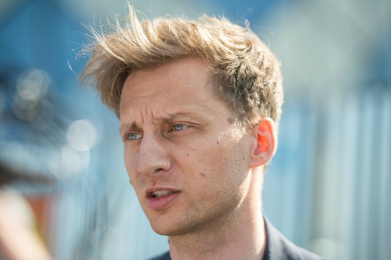 Policja podjęła dalsze kroki ws. wykroczenia Franciszka Sterczewskiego.