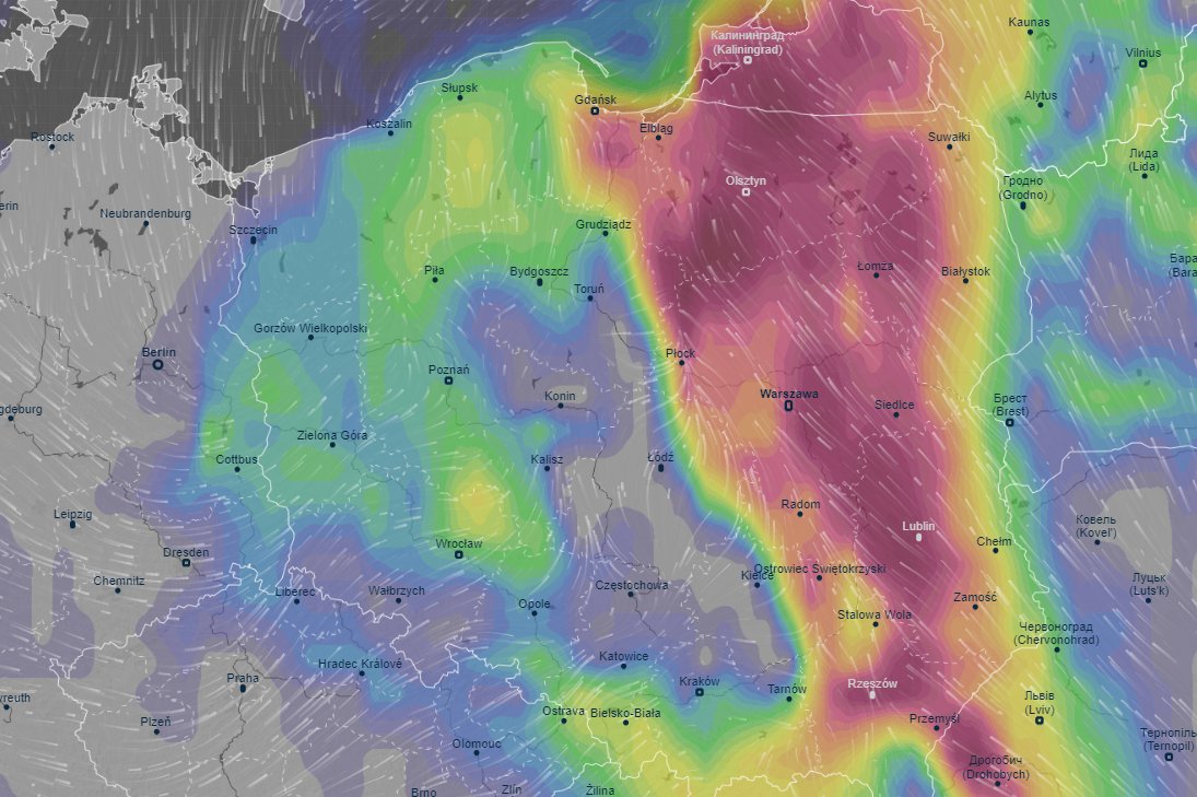 RCB wydało ostrzeżenia dla 13 regionów Polski w związku z gwałtownymi burzami.