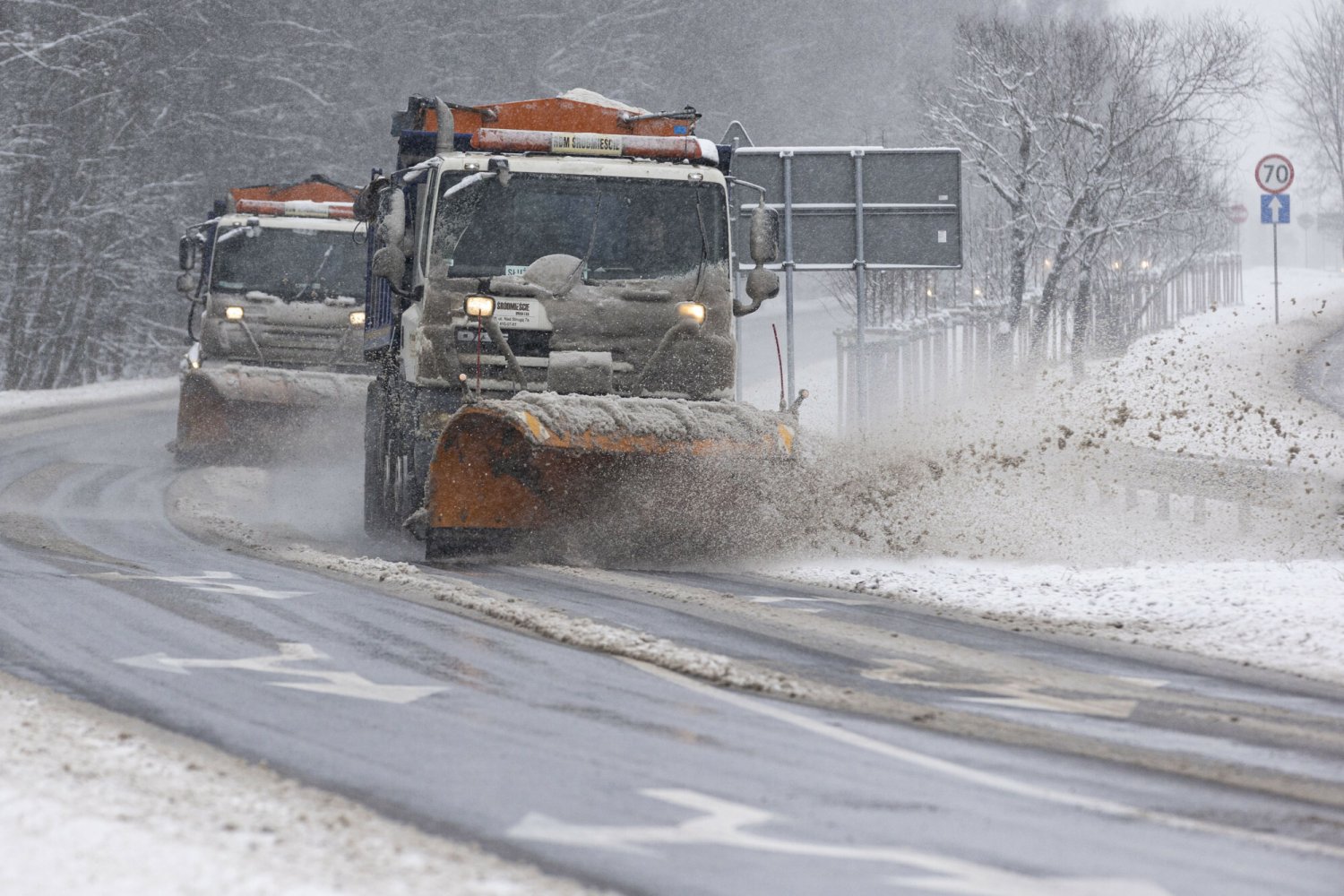 Gdzie zadzwonić, jeśli widzimy, że dany chodnik lub ulica jest nieodśnieżona?