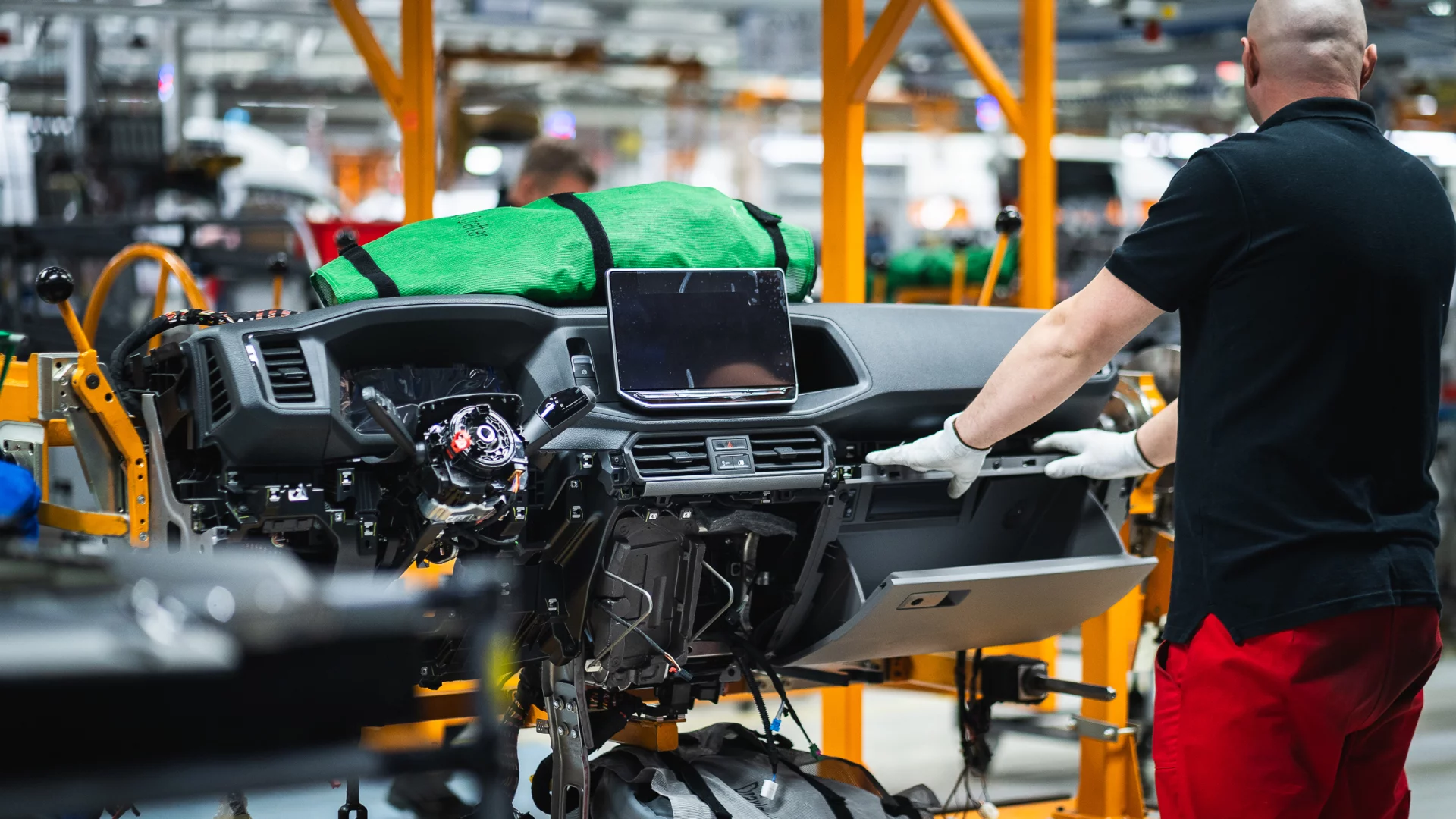 We Wrześni od roku produkowany jest nowy Crafter. Teraz powstanie linia na jego elektrycznego odpowiednika.