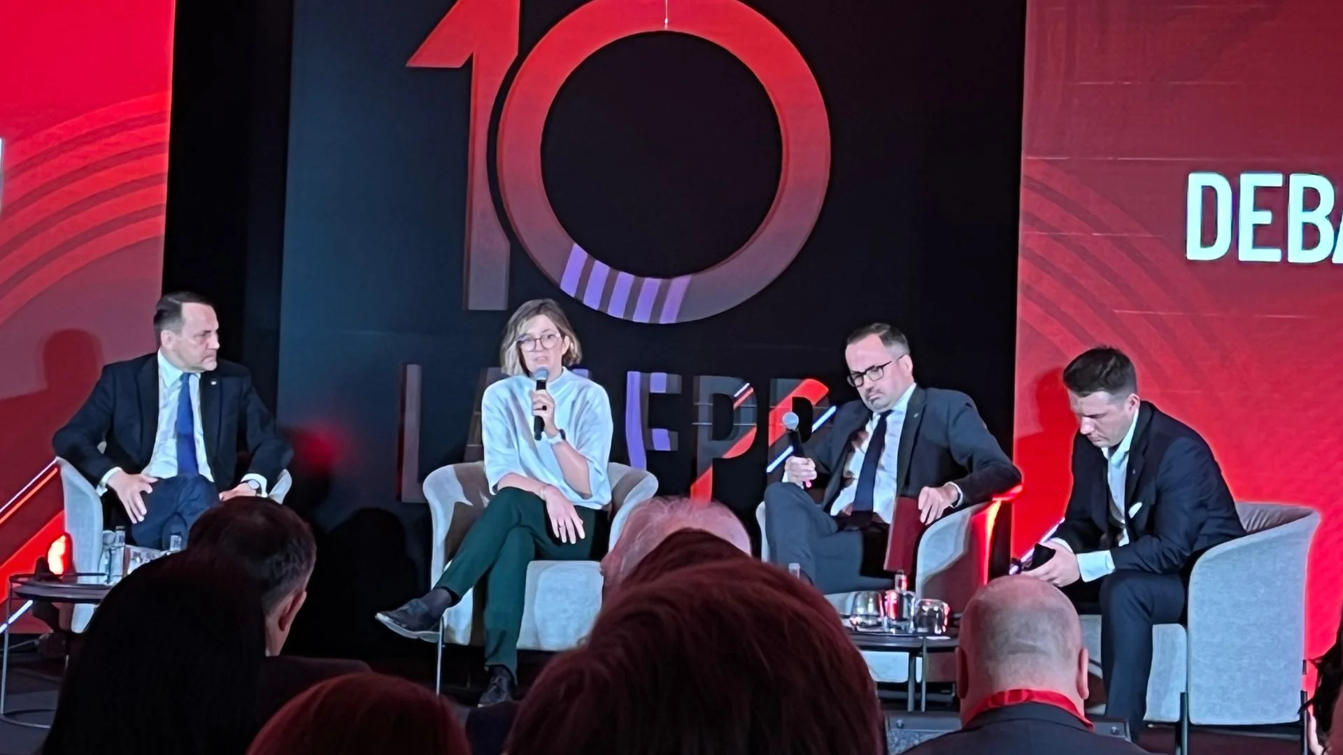 "Dialog o Gospodarce", czyli Sikorski nie odpuszczał Horale, a Mentzen wychodził z siebie