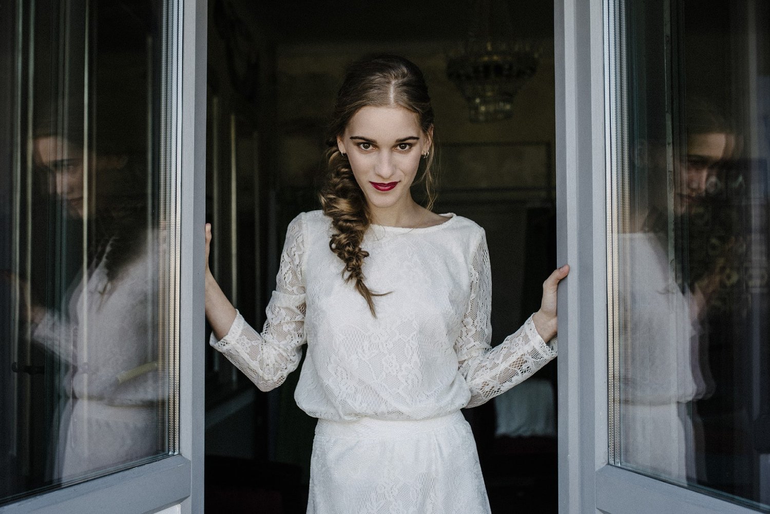 Polska marka boso szyje na wygodne, skromne sukienki ślubne