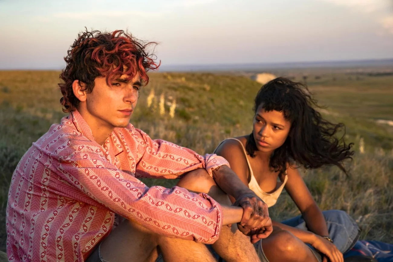 Timothée Chalamet i Taylor Russell w filmie "Do ostatniej krwi"