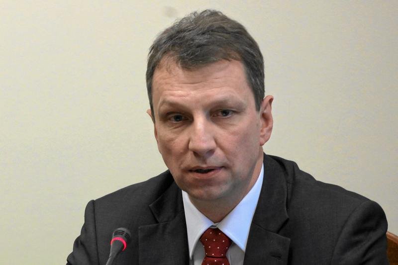 Andrzej Halicki ostro skrytykował fakt, że w rządzie zasiadają tacy ludzie jak Michał Królikowski.