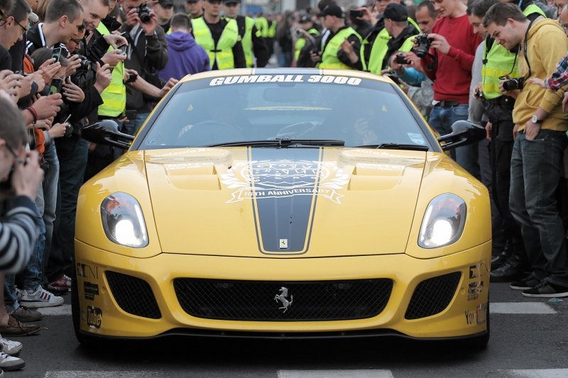 Jak było na Gunball 3000? Wyjątkowo ciasno.