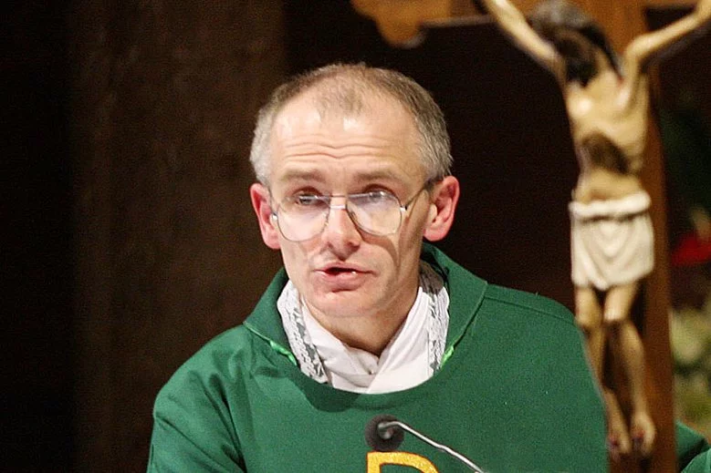 Ks. Krzysztof Mądel sam był w dzieciństwie ofiarą molestowania seksualnego w Kościele.