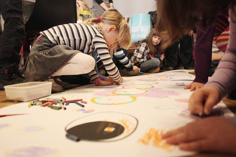 Dzieci podczas zajęć w przedszkolu