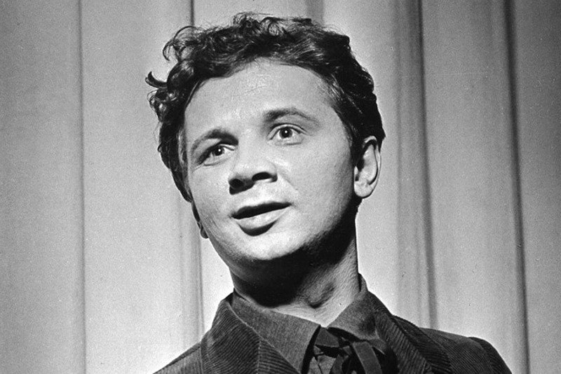 Roman Kłosowski mial za sobą bogatą karierę filmową – wystąpił m.in. w filmach Munka i Hasa.