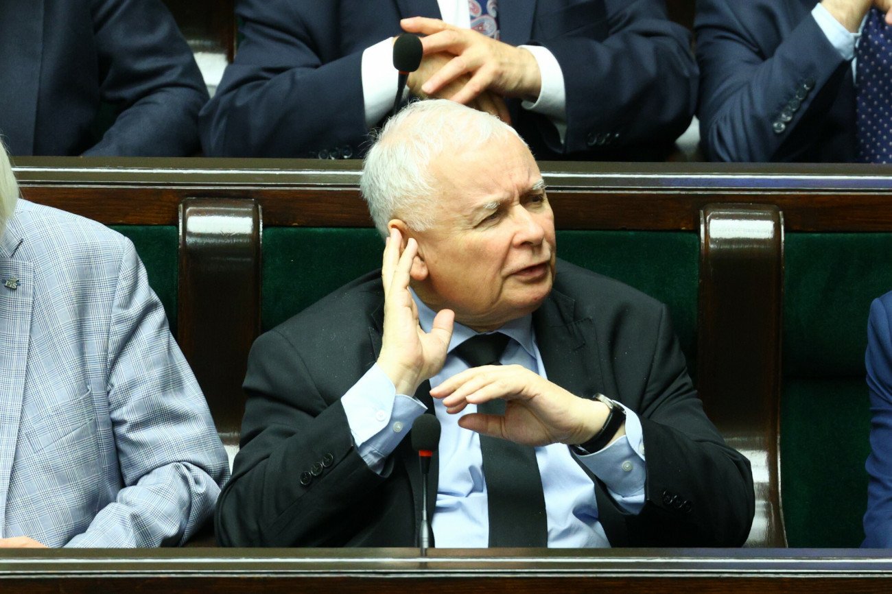 Najnowszy sondaż polityczny: PiS nie utrzyma władzy.