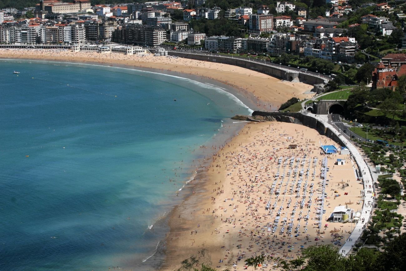 Plaża na Lanzarote zamknięta. Polacy kochają ten kierunek na urlop.