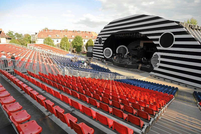 Tak może wyglądać scena w Opolu 9 czerwca. A wszystko przez prezesa Kurskiego i jego "zmiany".