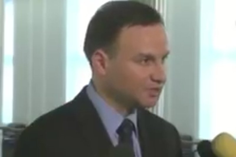Andrzej Duda pogrąża sam siebie. Powinien zobaczyć, co mówił o ułaskawieniu 6 lat temu
