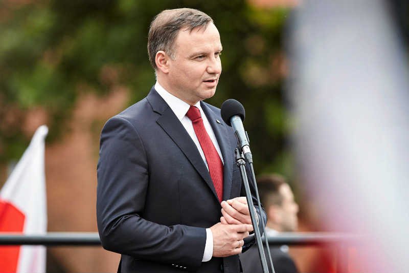 Andrzej Duda składał obietnice bez pokrycia. Jego minister Andrzej Dera tłumaczy dlaczego.
