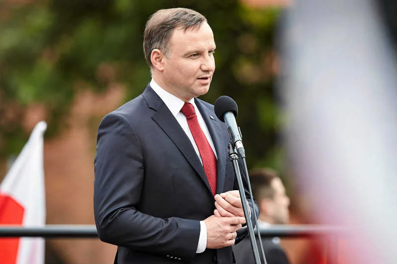 Andrzej Duda składał obietnice bez pokrycia. Jego minister Andrzej Dera tłumaczy dlaczego.