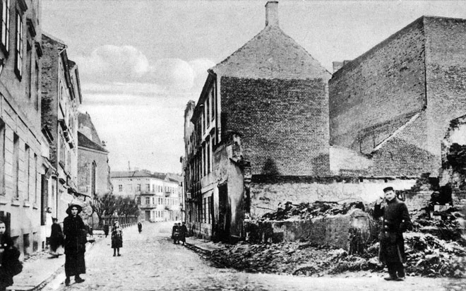 Skutki niemieckich bombardowań Kalisza. Sierpień 1914 roku.