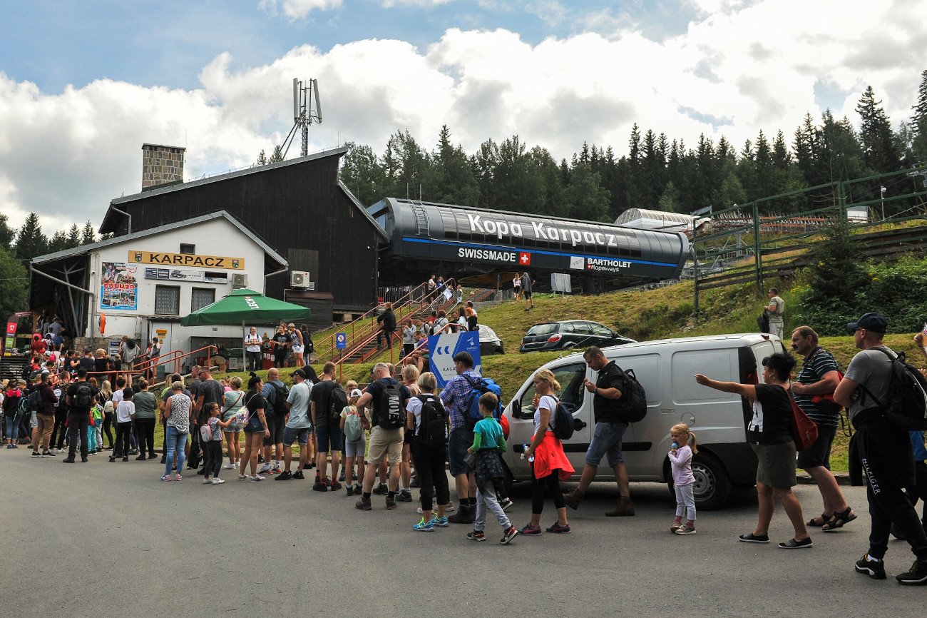 Karpacz ma być w tym roku najpopularniejszym kierunkiem na majówkę.