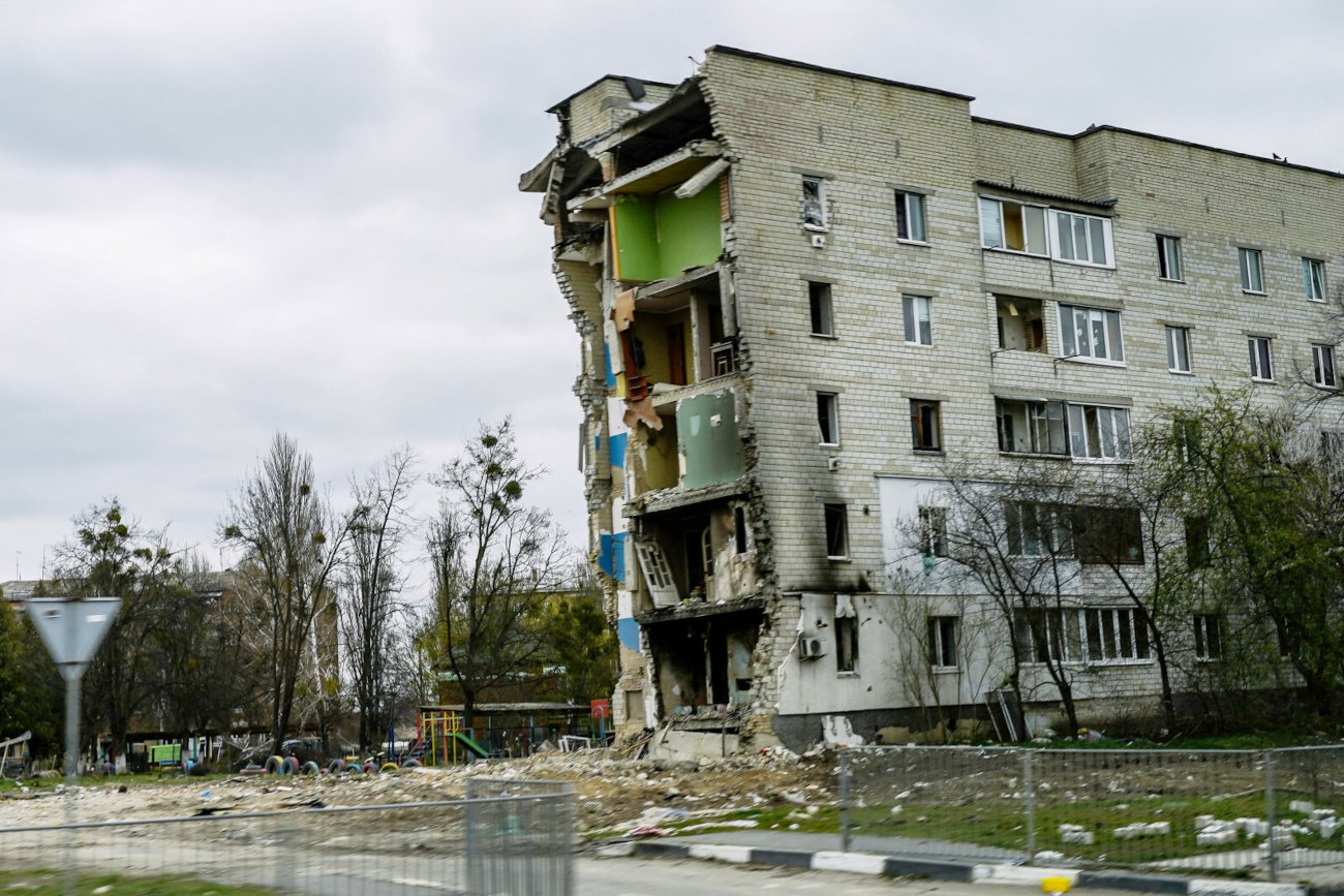 Ukraina. Banksy namalował mural w Borodziance niedaleko Kijowa.