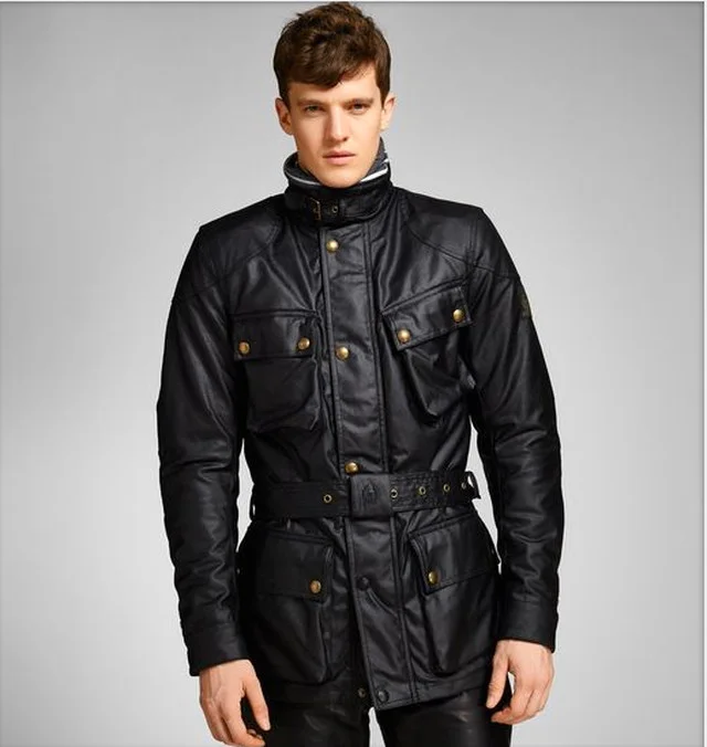 Belstaff - 595 EUR.