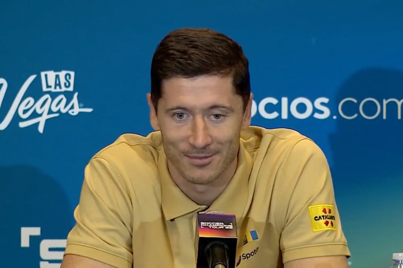 Robert Lewandowski pojawił się na konferencji prasowej przed swoim drugim występem w barwach FC Barcelony.