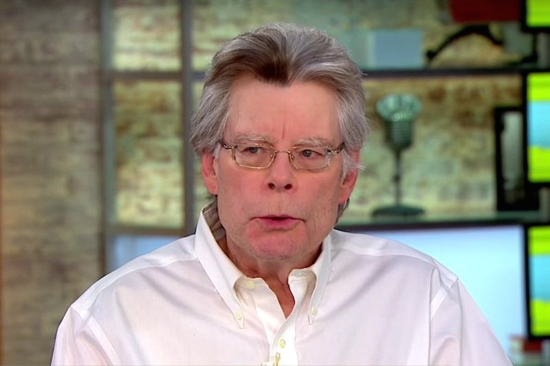 Stephen King to kopalnia wiedzy o horrorach. Nie wiesz co obejrzeć? Wejdź na jego profil.
