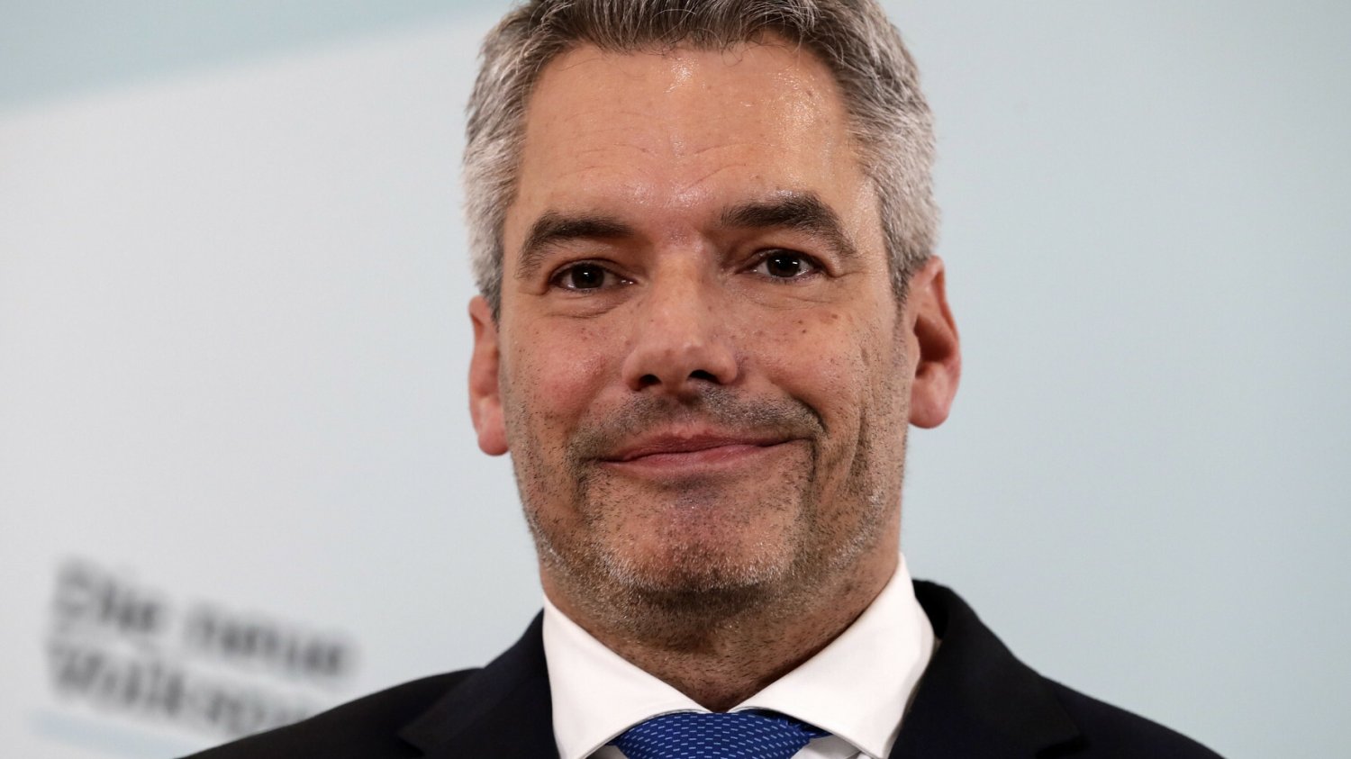 Karl Nehammer, obecny szef MSW, będzie nowym kanclerzem Austrii.