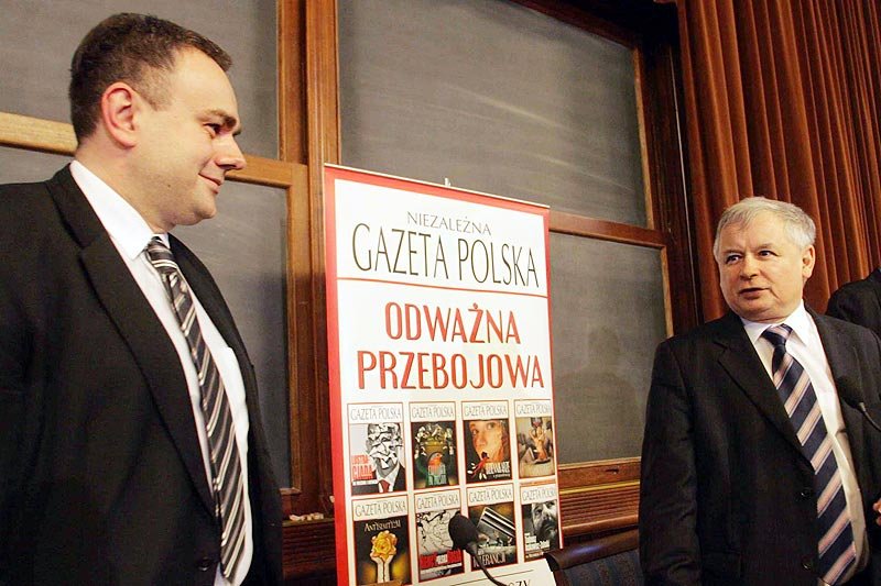 Tomasz Sakiewicz i Jarosław Kaczyński w roku 2008. Już wówczas Słowo Niezależne zarabiało dzięki zleceniom IPN?