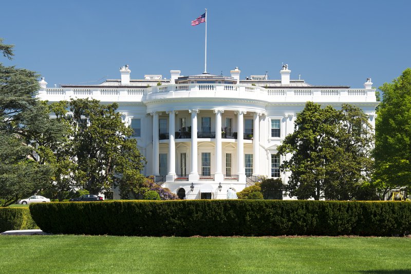 [url=http://shutr.bz/1jqOO7Y]Ameryka[/url] nie zbankrutuje. Barack Obama podpisał ustawę o podwyższeniu długu publicznego