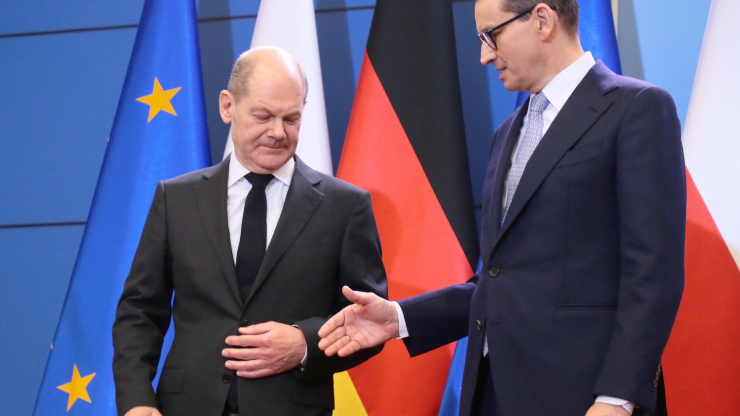 Kanclerz Niemiec Olaf Scholz i premier Polski Mateusz Morawiecki. Kanclerz Niemiec Olaf Scholz i premier Polski Mateusz Morawiecki.