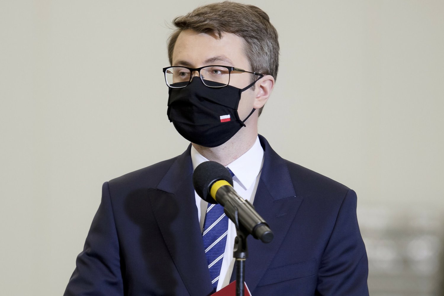 Ostatniej doby padł rekord zgonów w czwartej fali pandemii. Informację tę przekazał rzecznik rządu.