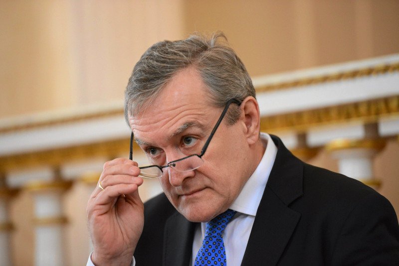 Minister Gliński obejrzał spektakl "Płatonow" w Teatrze Starym w Krakowie, którego dyrektorem jest Jan Klata.