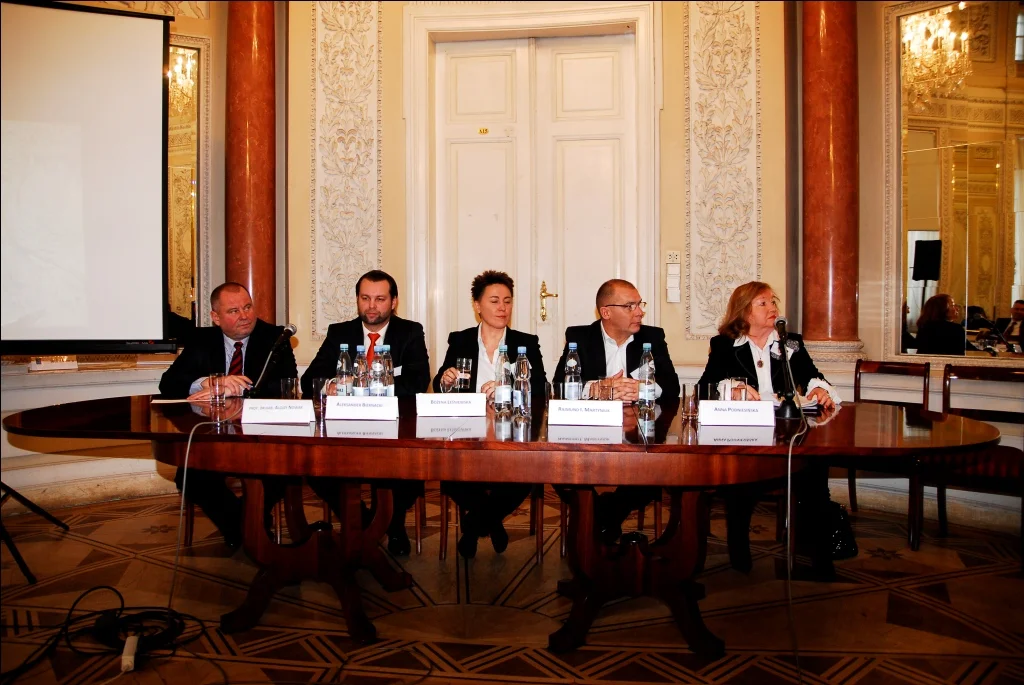 Drugi panel seminarium poświęcony roli sprzedawców oraz działów obsługi klienta w organizacjach