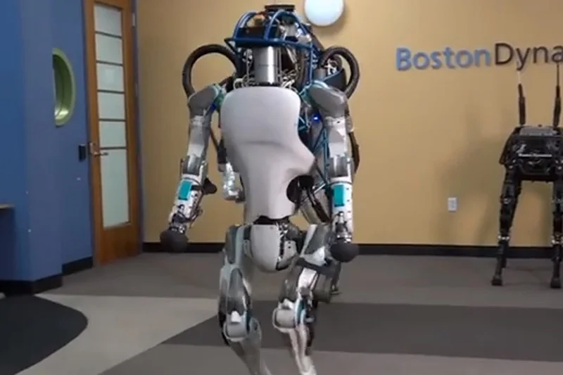 Nowy robot Google.