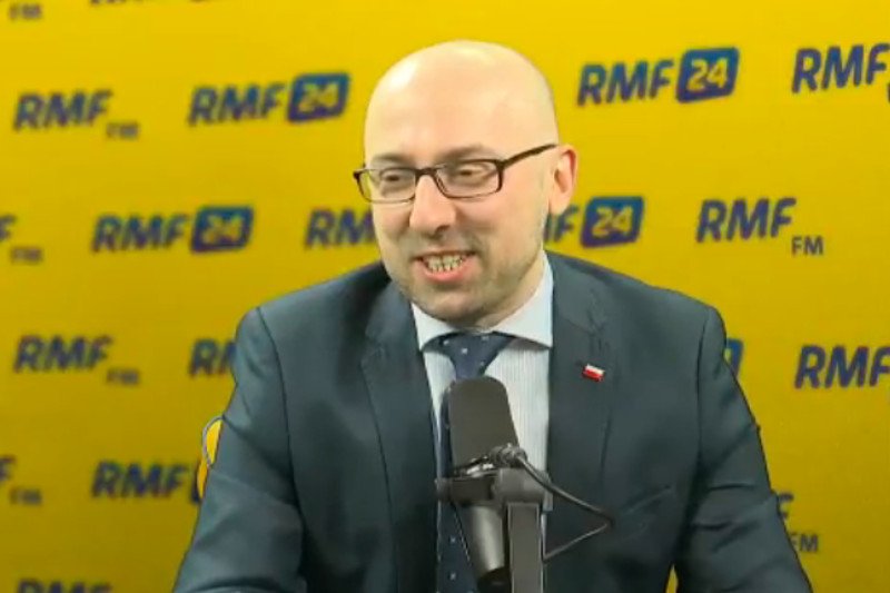 Krzysztof Łapiński u Roberta Mazurka w RMF FM – trudna rozmowa o zmianach w rządzie.